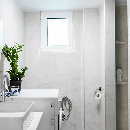 Newcastle House Skiathos-stad