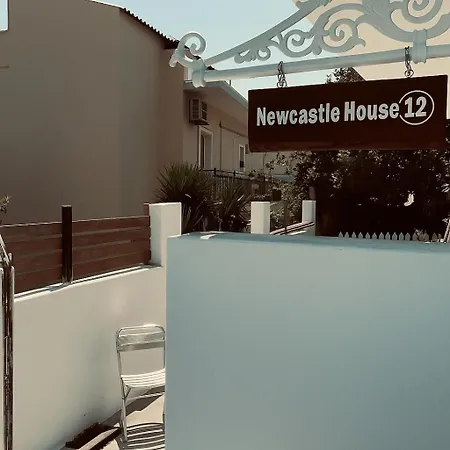 Newcastle House Апартаменты Скиатос